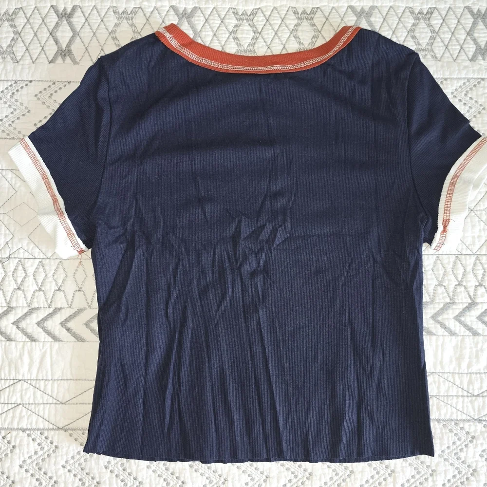 Navy Blue Star T-Shirt with Red Trim Cropped Knit Medium - Picture 4 of 4